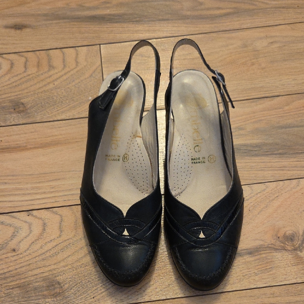 Ombelle Black Slingback Heels Size 8